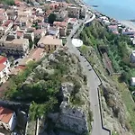Un Oblo Sul Mare * San Lucido